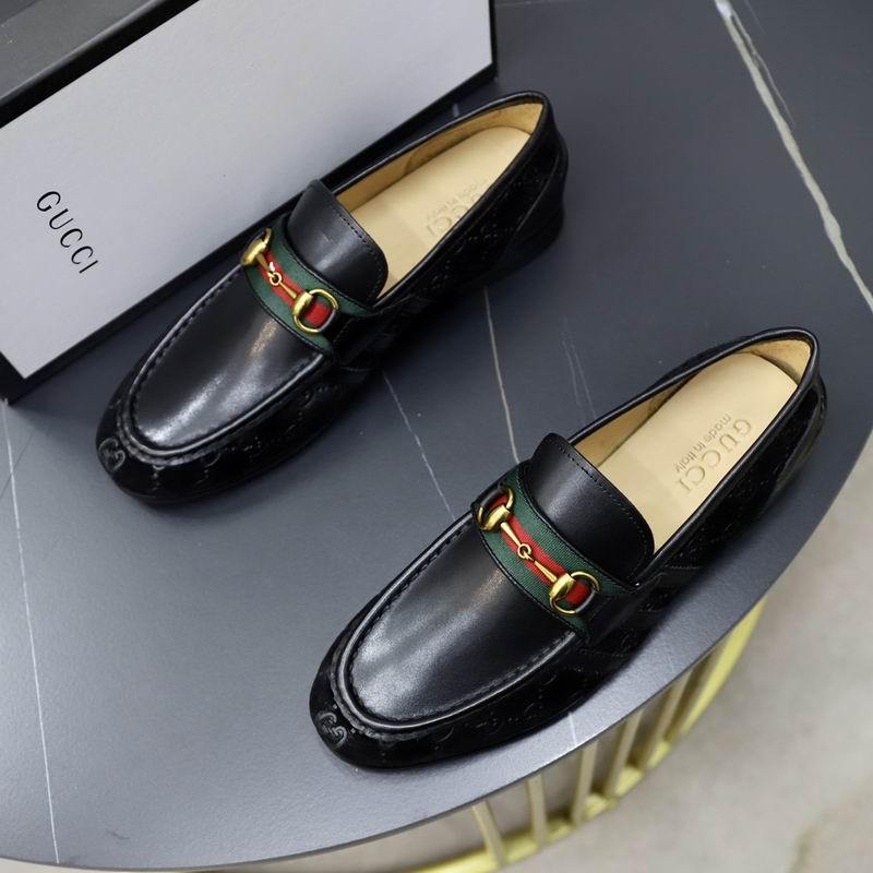 Gucci Men's Shoes 2099